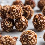 Datlové kuličky v mandlích